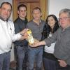 Teamgeist demonstriert: Willi Bayer, Daniel Sturm, Alexander Hansch, Michelle Krämer und Günther Kahl sind das neue Vorstands-Team des Weinbauvereins Nenzenheim.