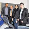Neu an der Bomhardschule: Alfred Lockl (stellvertretender Direktor), Schulleiter Winfried Malcher, Uta Kirschnick (Öffentlichkeitsarbeit) und Christoph Kilian (Geschäftsführer der Bomhard-Stiftung) freuen sich schon auf die Fachoberschüler, die ab dem neuen Schuljahr in diesem Klassenzimmer im neuen Zweig Wirtschaft und Verwaltung unterrichtet werden.