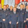 Die Öffentlichkeit sagt danke: Ehrung für langjährige Feuerwehrleute in der Großgemeinde durch Bürgermeisterin Birgit Göbhardt und Landrat Florian Töpper.