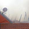 Warum das Feuer am Samstag (21.07.12) in der verwinkelten Altstadt von Volkach ausbrach, war noch Stunden danach nicht klar. Verletzt wurde niemand, der Schaden ist enorm. Es bestand die Gefahr, dass die Flammen auf Nachbarhäuser übergreifen.
