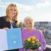 Die älteste Einwohnerin Arnsteins: Ihren 101. Geburtstag feierte Frieda Helbig. Auch Bürgermeisterin Anna Stolz gratulierte.