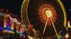 Mit seiner Kamera hat der 15-jährige Maxi Hupp diesen künstlerischen Blick auf das Riesenrad geworfen. Der Schüler aus Höchberg fotografiert gerne, besonders mit Langzeitbelichtung sowie Natur und Landschaft.