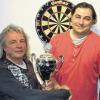 Neuer Dart-Club: Freunde des spitzen Pfeils
