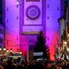 Die Stadt leuchtet bei der langen Einkaufsnacht am Samstag.