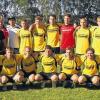 Das Siegerteam: Der SV Erlenbach gewann erneut das Fußballturnier der VG Marktheidenfeld, hinten von links: Florian Leimeister, Michael Landgraf, Wolfgang Schreck, Volker Seitz, Christoph Meyer, Valentin Brückner, Philipp Kunz, Andre Dümig, Felix Maier, Andre Frank, Sebastian Traub, VG-Vorsitzender Klaus Hofmann, Helmut Neder (Vorsitzender des ausrichtenden SV Birkenfeld) sowie vorne von links: Alexander Hartmann, Benedikt Zenglein, Timo Dworschak, Frank-Josef Brückner, Tim Ferstl, Marcel Hoh, Manuel Väth und Andreas Rösch.PRIVAT