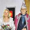 Neues Prinzenpaar: Beim Faschingsauftakt des Karnevalsvereins Weingenießerclub Nordheim wurde das neue Prinzenpaar Alexandra  I. und Helge I. vom Sitzungspräsidenten Jürgen Förster (links) vorgestellt. Mit im Bild ist der Vorsitzende des Karnevalsvereins Weingenießerclub Gustav Förster.