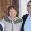 Amtsübergabe: Gerti Hirsch (links), die neue Häkönichin Annette Hartung und Zeremonienmeister Uwe Lattin.
