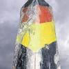 Symbol einstiger Macht: verwitterter DDR-Grenzpfosten