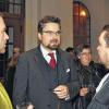 Reformation und Politik: Pfarrer Matthias Dreher (Mitte) diskutierte beim Stehempfang hier mit dem Vertrauensmann der Kirchengemeinde Uffenheim, Hans-Martin Walter (links), und Dekan Karl-Uwe Rasp.
