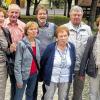 Zum 70. trafen sich die Schulkameraden des Jahrgangs 1944: (von links) Gertrud Buchbender (geb. Röll), Helmut Jira. Ilse Zenke (geb. Vollmuth), Walter Fuchsberger, Ingrid Reichert (geb. Gaida), Hans Sendner, Rita Ebert (geb. Vollmuth). Auf dem Bild fehlt Michael Herold.