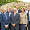 Bildmaterial:Neuaktionäre 2014.jpgVerstärkung im Aktionärskreis der Würzburg AG (von links): Markus Krebs und Erhard Stadtmüller (Decenia Krebs, Stadtmüller + Partner), Claus Schreiner (Vorstand Würzburg AG), Andreas Istel (Wirtschaftsprüfungskanzlei Dr. Weirich & Istel), Klaus Walther (Vorstand Würzburg AG), Anja Simon (Universitätsklinikum Würzburg), Carsten Lexa (Rechtsanwaltskanzlei Lexa) sowie Dr. Mark Weirich (Wirtschaftsprüfungskanzlei Dr. Weirich & Istel). Es fehlen Michael Kraus (Wirtschaftsberatung 1a Aussicht) und Roland Breunig (archicult GmbH ? breunig architekten).Bild: Angelika Wolf