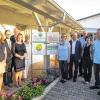Freude über das neue Gesundheitszentrum: Von links: Susanne Wilfling,  1. Bürgermeister Thorsten Wozniak, 2. Bürgermeister Erich Servatius, Corina Keller, Lisa Kraus, Angela Leopold, Johannes Stadler, Jeanine Stadler, Josef Leopold, Reinhold Wilfling.