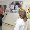 Beeindruckend: Die Foto-Ausstellung zum Thema Alzheimer in Marktbreit. Die Bilder zeigen, dass Menschen mit Demenz mittendrin sein können in der Gesellschaft, im Leben.