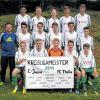 FC Thulba feiert: Die U-15 mit (hinten, von links) Christian Herrlein, Mika Straub, Max Scholz, Frederik Döpfert und Lukas Liebler; (Mitte, von links) Trainer Andreas Büchner, Fabian Zahaczewski, Linus Büchner, Moritz Büchner, Fabio Weigand und Felix Wald sowie (vorne, von links) Jonas Metzler, Tim Schipper, Bastian Münch, Philipp Söder und Luca Fuß.