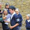 Keine Nachwuchssorgen: Treue Sänger des Kinderchors ehrten Chorleiterin Petra Sterk und Vorsitzender  Ralf Weigand.