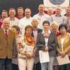 Viele Jahre dem SV Altfeld treu: Beim 50. Gründungsjubiläum wurden diese Mitglieder ausgezeichnet, oben diejenigen, die 50 und 40 Jahre dabei sind, im unteren Bild die für 25 und 30 Jahre Ausgezeichneten.