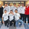 (is)   Die Kegler der SG Dittelbrunn schafften mit der Meisterschaft den Durchmarsch in die Bezirksoberliga. Hhinten von links: Abteilungsleiter Michael Baldino, Sebastian Achatz, Marco Einbecker, Sebastian Limpert, Dieter Söhnlein, Trainer Martin Thomann, Sportwart Stephan Grosch sowie (vorne) Martin Thomann, Fabian Brandt und Georg Karadimas. Es fehlt Markus Thomann.