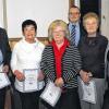 Beim Großlangheimer Ortsverband: Kreisgeschäftsführerin Roswitha Kramer (rechts) nahm die Ehrung der langjährigen VdK-Mitglieder vor: (von links) Gert Scheller, Inge Ritz, Ilse Sterk, Vorsitzender Günter Schmidt und Irma Schröder.