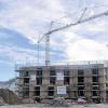 Macht Fortschritte: Der Rohbau des Hotels in Sommerhausen nahe der B 13 ist fast fertig. Im Sommer soll der Beherbergungsbetrieb bezugsfertig sein.