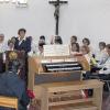 Segen erteilt: Für die Hauskapelle hat das Bürgerspital Würzburg eine neue Sakralorgel angeschafft. Einrichtungsleiterin Ulrike Dietrich stellte das Instrument den Gästen vor.