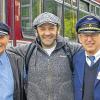 Bitte lächeln: Moderator Max Schmidt (Mitte) mit Lokführer Roland Kastner und Zugführer Jochen Klein.