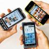 Handy-Browser im Vergleich: Firefox für ein Android-Smartphone, Dolphin für Android und Mango für das iPhone (von links).