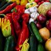 Wetterfühlig: Obst und Gemüse werden immer teurer.DPA