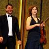 Feines Zusammenspiel: Vilde Frang und Michail Lifits gaben ein hinreißendes Konzert, das der Bayerische Rundfunkfunk aufzeichnete, wie an den zahlreichen Mikros zu sehen war.