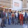 Im Fokus von Landratsamt und Vertretern der regionalen Wirtschaft: die Spitzhüttl Home Company mit den Tochterfirmen Viva! und Küche Aktiv beim Besuch von Landrat Eberhard Nuß (links).