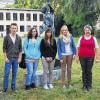 Kevin Roth aus Leinach, Daniela Pfeuffer aus Unterpleichfeld, Emilia Becker aus Altertheim und Mona Eckert aus Veitshöchheim (von links) gehören zu den neun jungen Menschen, die als Auszubildende bei E.ON Bayern in Würzburg in einen neuen Lebensabschnitt gestartet sind. Mit im Bild (rechts) Lilian Stumpf (E.ON Bayern Personalmanagement/Ausbildung Unterfranken.