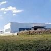 Expansion: Auf der Wiese im Vordergrund plant die Steinfelder BGW Bohr GmbH den Bau einer größeren Lager- und Umschlaghalle. Der Gemeinderat erteilte dem auf 2,7 Millionen Euro veranschlagten Projekt am Montag seinen Segen. Die Halle im Hintergrund gehört zum jetzigen Gebäudebestand des Zulieferers der Betonfertigteilindustrie.