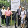 An die Arbeit: Vor dem Baubeginn an der Röttinger Spielscheune (von links) Architekt Dag Schröder, Statiker Bernd Hußenöder, Bürgermeister Martin Umscheid, Bundestagsabgeordneter Paul Lehrieder, stellvertretende Landrätin Elisabeth Schäfer und Bernhard Wägelein vom Sachgebiet Städtebauförderung an der Regierung von Unterfranken.