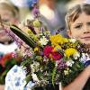 Mit Gottesdiensten, Lichterprozessionen und der traditionellen Kräuterweihe haben Katholiken in Bayern am Mittwoch das Fest Mariä Himmelfahrt gefeiert. Das auch „Großer Frauentag“ genannte Kirchenfest ist in Gegenden mit überwiegend katholischer Bevölkerung ein gesetzlicher Feiertag. Eine der größten Lichterprozessionen im Land fand im schwäbischen Wallfahrtsort Maria Vesperbild statt. Andere Pilgerzüge führen etwa zu den Wallfahrtsorten nach Maria Eich oder zur berühmten Wieskirche. Mariä Himmelfahrt ist das Hochfest der Aufnahme Marias, der Mutter Jesu, in den Himmel. Angeblich fanden die Apostel nach Marias Tod in ihrem Grab den Leichnam nicht mehr vor, stattdessen aber duftende Blumen und Kräuter.