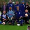 Bayerns einzige Mannschaft in der Blindenfußball-Bundesliga stammt aus Würzburg: Unser Bild zeigt hinten von links Jan Hoffmann, Christoph Hoffmann, Jens Pleier, Ansgar Lipecki, Güngör Bayram, Annika Gerspitzer und Katharina Kreißl sowie vorne von links Sven Lotter, Bernd Bergmann, Enrico Göbel, Sebastian Schäfer, Marcel Heim und Carina Bindhammer. Eingeklinkt sind Martina Junker, Melanie Siefert, Manuel Beck, Sebastian Hofmann, Ramon Pryssok. Es fehlt Mikel-Patrick Preul.