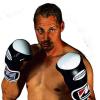 Schlagfertig: Ausrichter Steven Glover bestreitet den Hauptkampf der 1. Arena Fight-Night. Der Bad Neustädter will internationaler deutscher Meister im Kickboxen Vollkontakt werden.