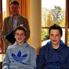 Selbstmanagement-Kurs: Handwerksmeister Jochen Gärtner (Elektro Fischer) hat seine beiden Elektroniker-Azubis (von links) Lukas Gärtner (16) und Sandro Plener (17) angemeldet.