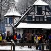 Attraktion im Spessart: Zu einem Publikumsmagneten hat sich inzwischen die Waldweihnacht rund um die Bayerische Schanz bei Ruppertshütten entwickelt. Unser Bild entstand bei der verschneiten Waldweihnacht 2010.