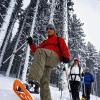 Füße hoch: Schneeschuhwandern ist eine neue Trendsportart, die nun auch in der Rhön angeboten wird. Outdoor-Spezialist Andi Rohe von der Firma Rhöntrail ist im Rhön-Park-Hotel Ansprechpartner für Touren.