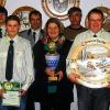 Sieger des Preisschießens und anderer Wettbewerbe in Roßbach: (von links) Schützenmeister Gerhard Knauf, dritter Bürgermeister Manfred Krauß, Lukas Roth, Tobias Knauf, Volker Roth, Silke Roth, Uwe Fischer, Klaus Karle, Hubert Winter, Karin Knauf, Norbert Schüßler.