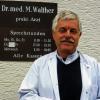 . . . Dr. Manfred Walther im Krönleinsweg. Dieser wird Angestellter von Jovnerowski und strebt langsam dem Ruhestand zu.