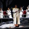 (maw)   Nach dem Erfolg von „Rheingold“ aus dem vielfach gefeierten „Ring“ des Landestheaters Detmold im Theater im März 2011 kommt nun – zum Wagner-Jahr – die Fortsetzung der Tetralogie „Der Ring des Nibelungen“ nach Schweinfurt: die „Walküre“. Jeweils bereits um 17 Uhr (Achtung, geänderte Anfangszeit wegen Überlänge des Werks) am Freitag, 15. Februar, Sonntag, 17. Februar, Freitag, 22. Februar, und Sonntag, 24. Februar, ist die Oper im Theater der Stadt Schweinfurt zu erleben. Die Inszenierung stammt von Kay Metzger, dem Detmolder Intendanten, die Ausstattung von Petra Mollérus und die Choreografie von Richard Lowe.