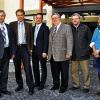 Strahlende Gesichter: Landrat Walter Schneider (von links), Ralf Heimbach (Geschäftsführer der Heiligenfeld-Kliniken), Stefan Schilling (Vorstand der Kliniken des Landkreises), stellvertretender Landrat Bernd Schnizlein, Uffenheims Bürgermeister Georg Schöck und Hildegard Harder von der Klinikleitung freuen sich über die Kooperation mit den Heiligenfeld-Kliniken am Standort Uffenheim. Sie sehen darin eine Win-win-Situation.