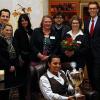 Hat Prüfer und Gäste begeistert: Die Erstplatzierte Sandra Weidner (sitzend) mit den BGH-Vorstandsmitgliedern Christian Wolz (Hotel Strauss), Anette Hollerbach (Hotel Lindleinsmühle), Claudia Berkmann (Hotel Amberger), Gudrun Berndt (Nikolaushof), Ralf Barthelmes (Residenzgaststätten), Tanja Mieskes (Serviceleiterin Rebstock) und Hotelbesitzer Christoph Unckell.