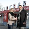 Dietlinde Schmelz (flyeralarm GmbH, Leitung Presse- und Öffentlichkeitsarbeit) und Michael Schlagbauer (FC Würzburger Kickers, Vorstandsvorsitzender).