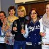 Für die Amtszeit geschult: Sechs Weinprinzessinnen aus der Region bekamen im Weingut Mößlein hilfreiche Tipps für ihre Tätigkeit rund um den Wein. Unser Bild zeigt: (von rechts) Madeleine Herbig (Frankenwinheim), Sophia Krauß (Zeilitzheim), Barbara Lenz (Gerolzhofen), Simone Neubauer (Stammheim), Kristina Reinhart (Donnersdorf), Emilia Bach (Assistentin der Vorstandschaft), Monika Ziegler (Vorsitzende des FWK), Karina Pfister (Kammerforst; Gemeinde Oberschwarzach) sowie den gastgebenden Winzer Martin Mößlein.