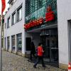 In der Region verwurzelt, nahe beim Kunden: die Sparkasse Ostunterfranken, hier die Zentrale am Haßfurter Marktplatz.