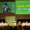 Grünen-Bundesvorsitzender Cem Özdemir am Samstag in Würzburg auf dem Grünen-Landesparteitag. Grünen-Bundesvorsitzender Cem Özdemir am Samstag in Würzburg auf dem Grünen-Landesparteitag.