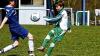 Einen Schritt zu spät: Münnerstadts Luca Katzenberger (links) im U13-Kreisligaduell gegen Großbardorfs Nico Gans.