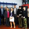 Frühzeitige Berufsorientierung: Zur Präsentation des Projekts bei Müller-Landtechnik in Gerolzhofen kamen (von links) GbF-Geschäftsführerin Gertrud Türk, Mittelschul-Konrektor Horst Fröhling, Dieter Scheidler von der Agentur für Arbeit in Schweinfurt, Mittelschul-Betreuungslehrer Andre Kraus, Schulrätin Veronika Klose, Projektmitarbeiterin Johanna Wiedenmann, Thomas Stelzer, Vorstandsvorsitzender bei der Agentur für Arbeit, die Schüler Marcel Sahlmüller und Christian Behr, Geschäftsführer Benedikt Müller und der Gerolzhöfer Betriebsleiter Erhard Renz.