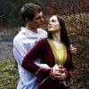 Romeo (Robert Seifert) und Julia (Desireé Stobbe) werden auf der Freilichtbühne in Bauerbach aufgeführt.